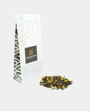 Celebrate zwarte thee met sinaasappel en chai in een zakje
